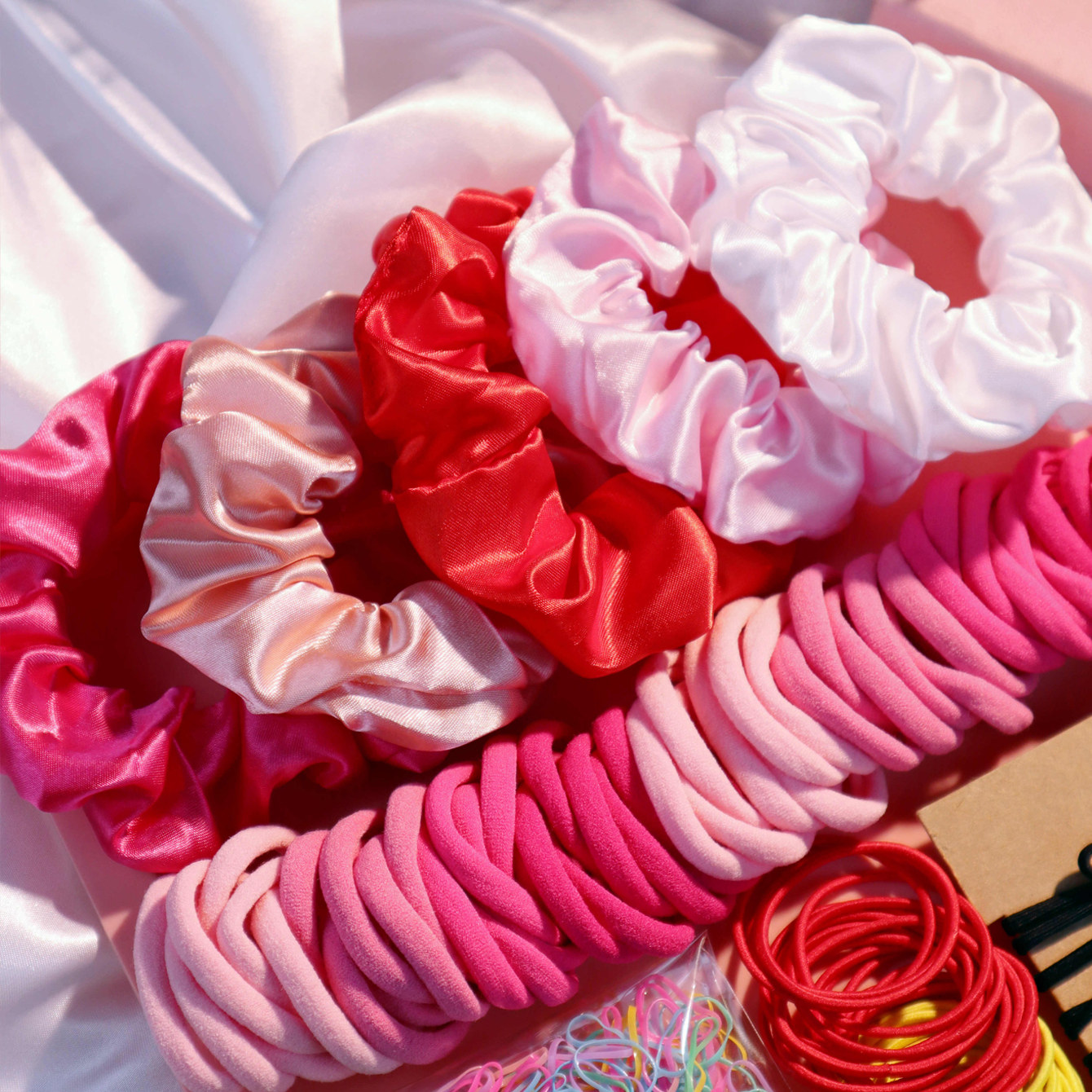 1Set Multicolour Hair Accessor - огляд і ціна Scrunchie Satin Set