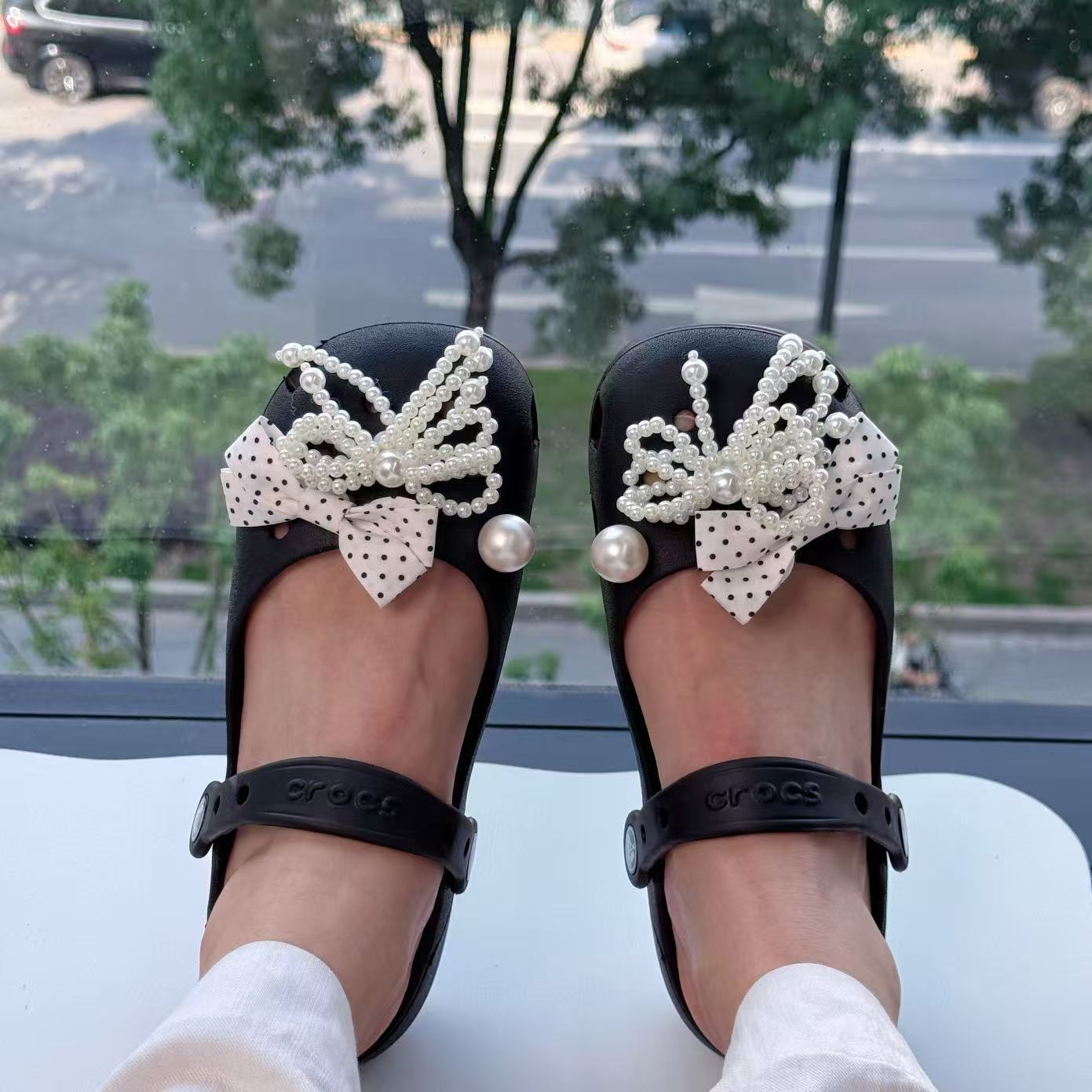 Original Shoe Charms Set Women - огляд і ціна Women Accessories Pack