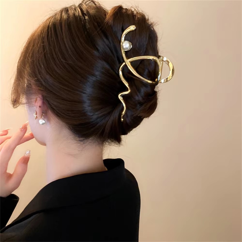 Big Wave Pearl Hair Pin Metal  - огляд і ціна Women'S Accessories Gift Ideas
