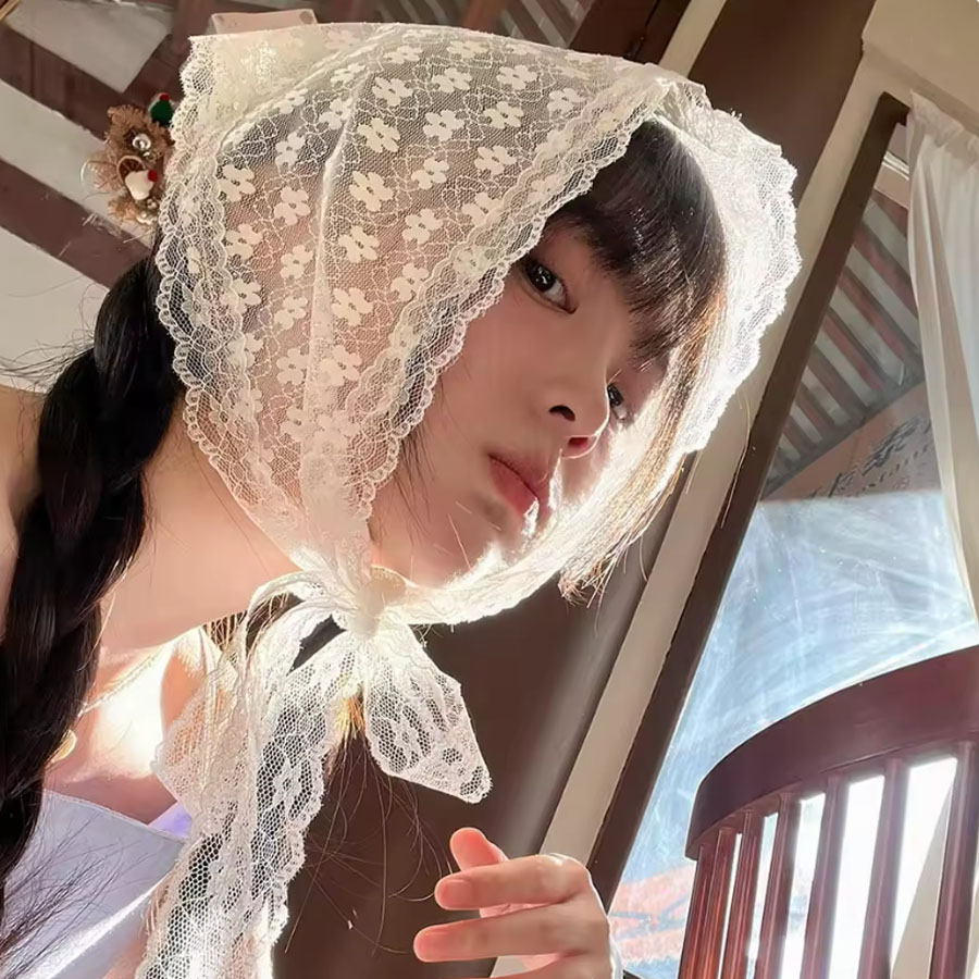 1PC triangle Lace scarf white  - огляд і ціна Women Accessories Photos